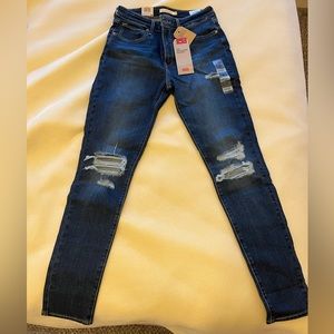 Levi’s 721 High-rise Dark Wash Ripped Skinny Jean, NWT